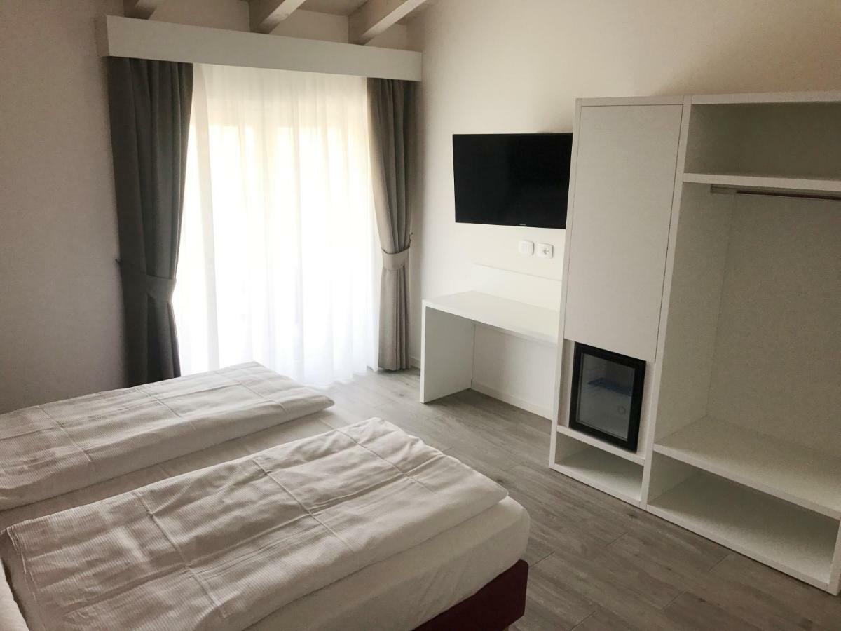 Maso Tobel Riva Del Garda Villa Luaran gambar