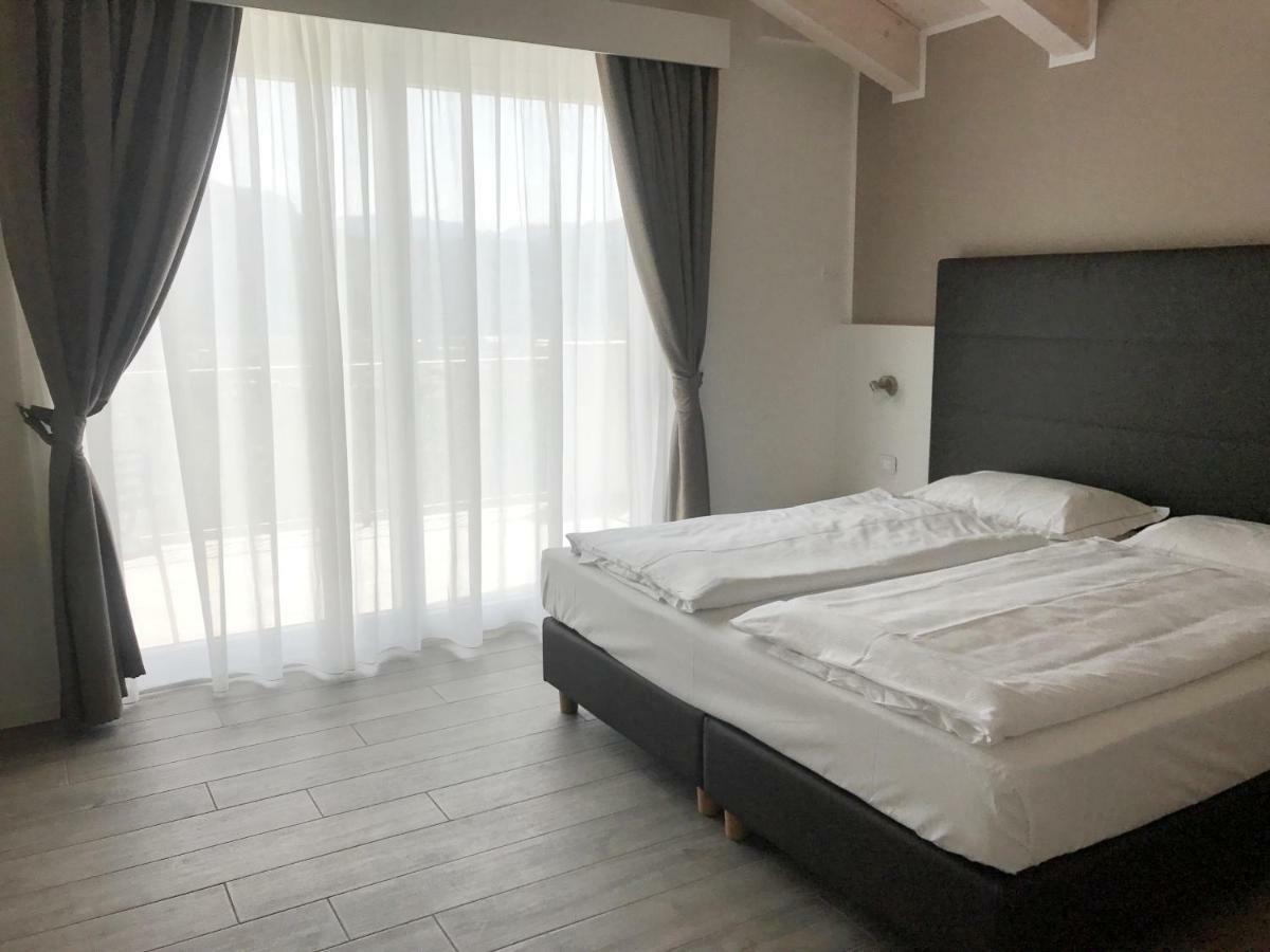 Maso Tobel Riva Del Garda Villa Luaran gambar