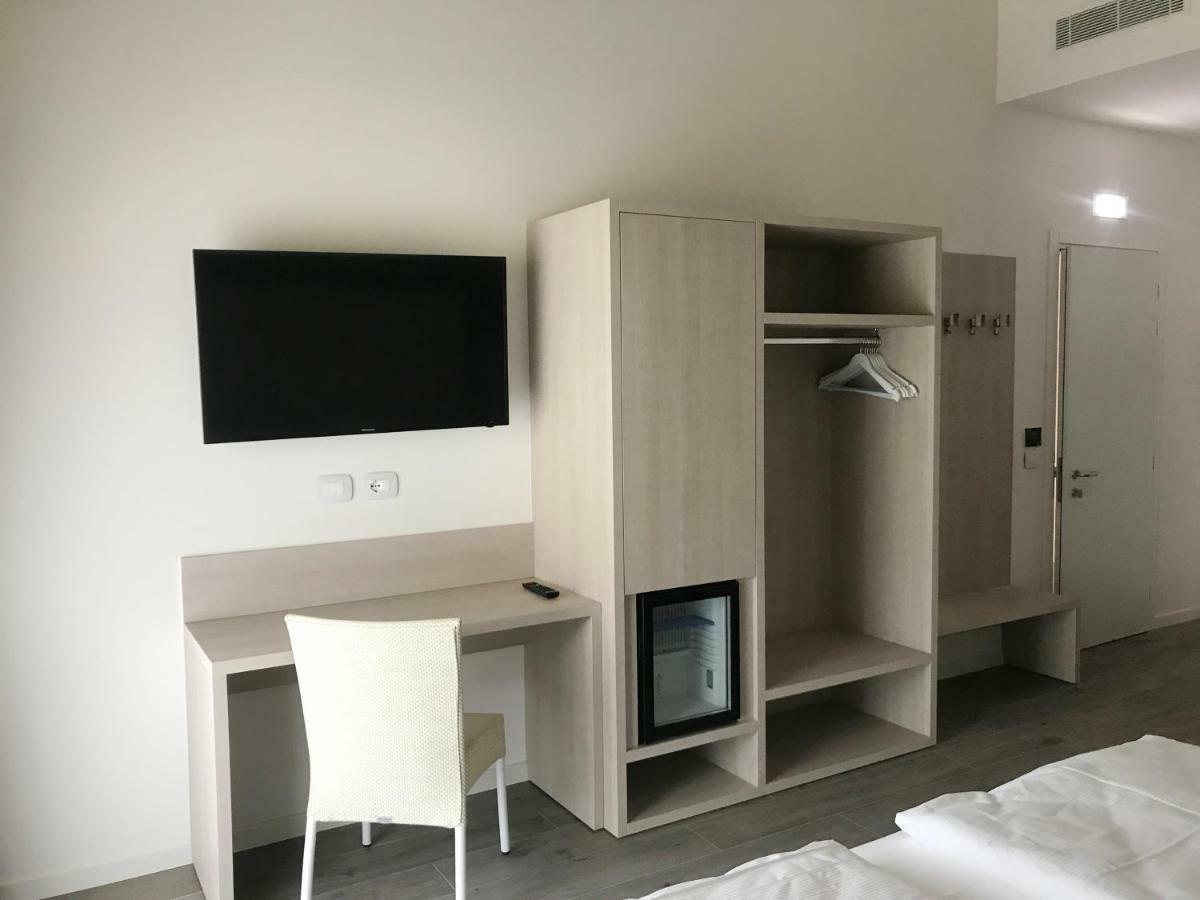 Maso Tobel Riva Del Garda Villa Luaran gambar
