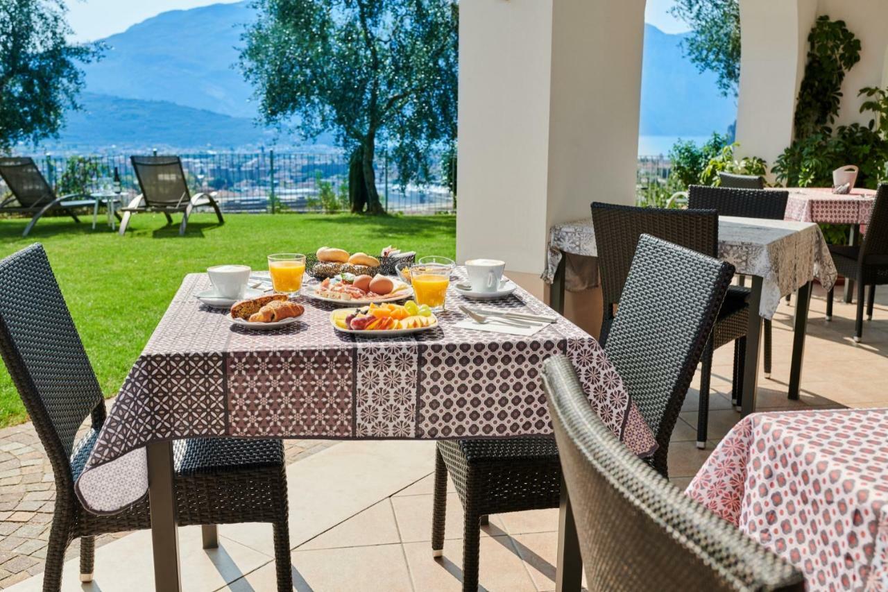 Maso Tobel Riva Del Garda Villa Luaran gambar